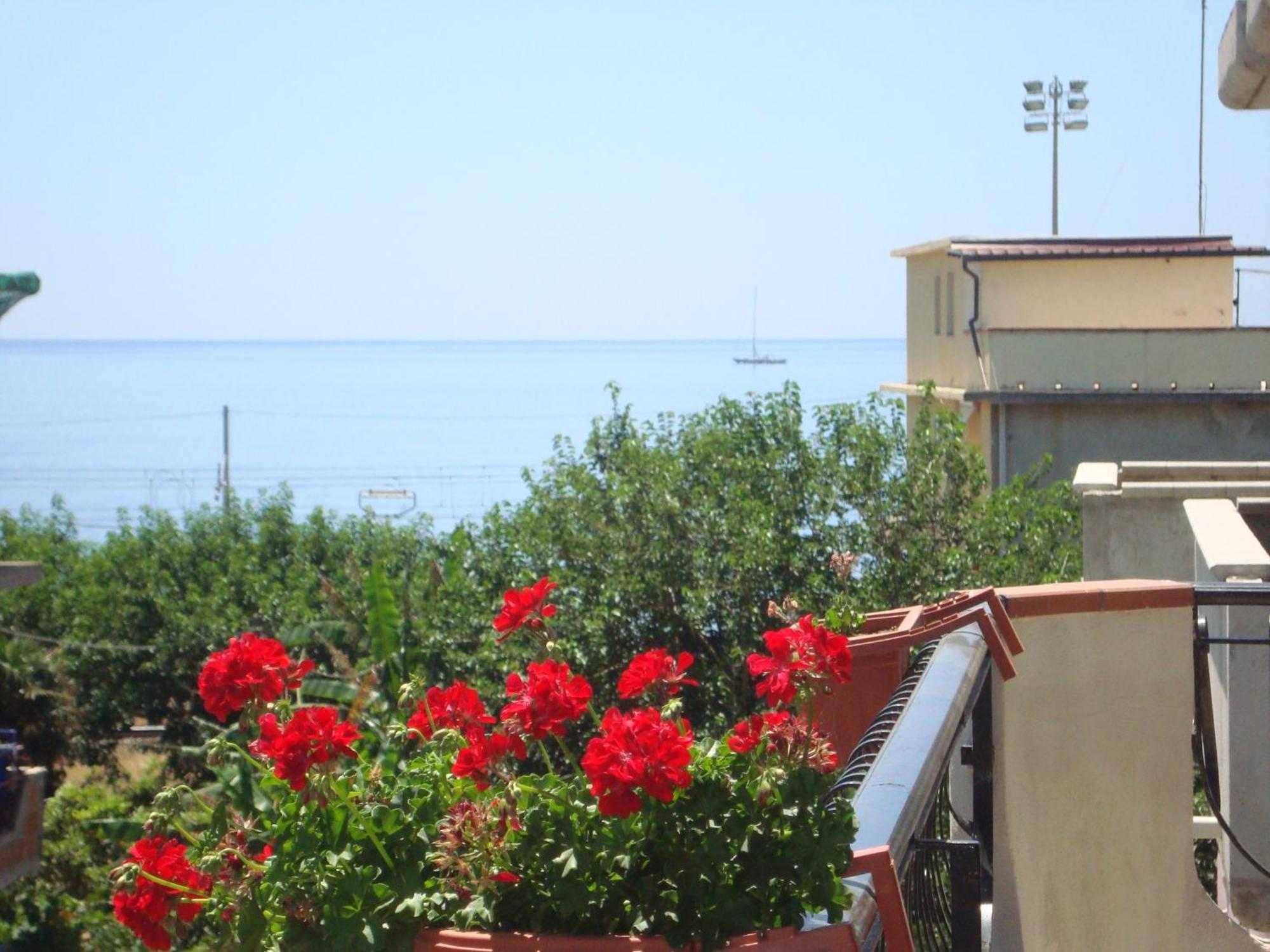 B&B Nereidi Melito Di Porto Salvo Extérieur photo